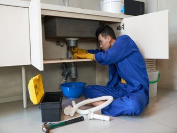 Plumbing Contractor & Plumbers – What Are The Differences?